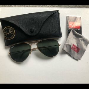 Ray-Ban Standard Aviator 58mm in Gold